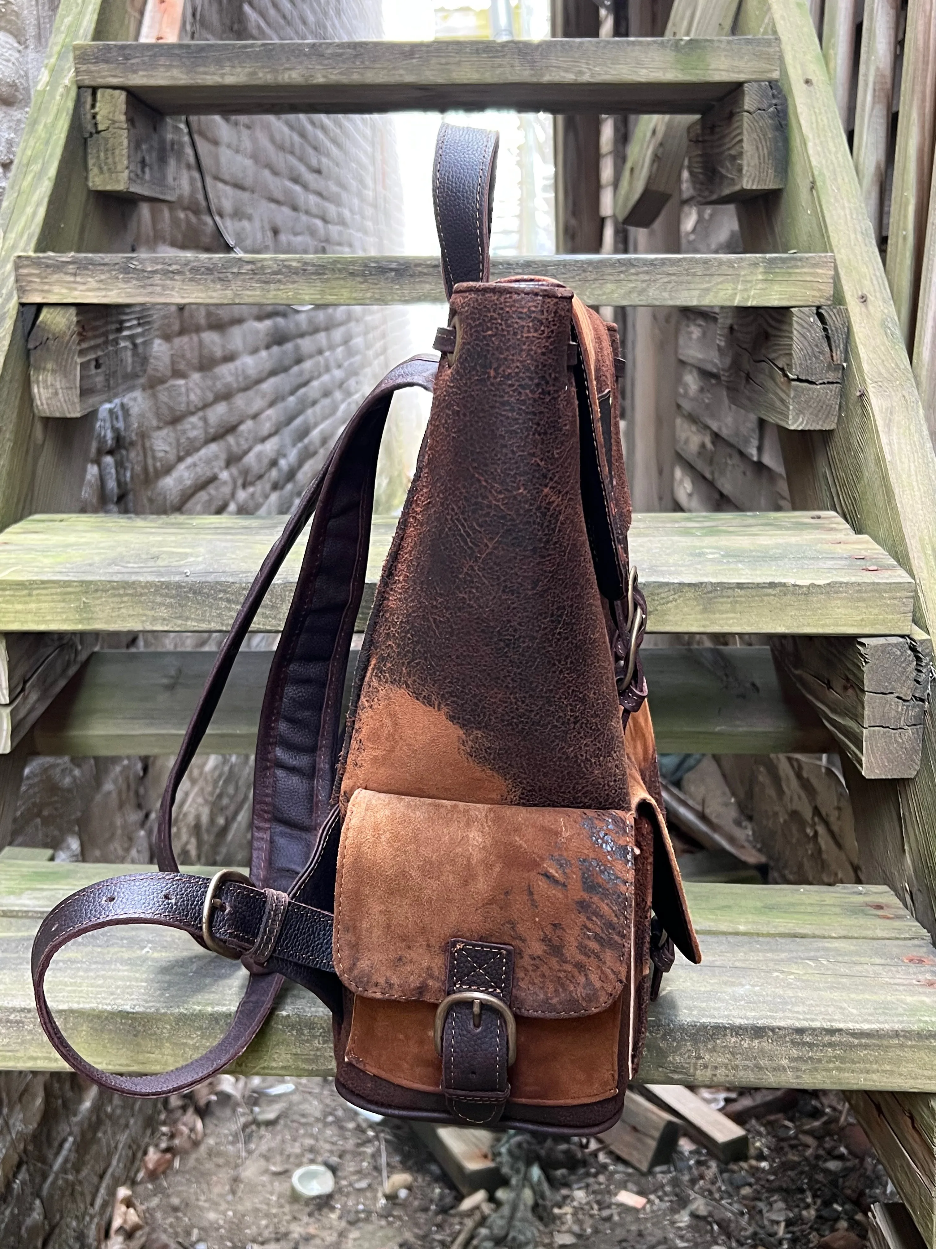 Corral Unisex Distressed Brown/Chocolate Lamb Harness Leather Backpack D1317