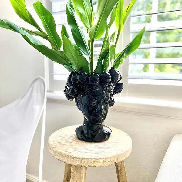 Lemon Head Vase Black 25X27