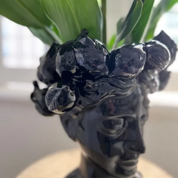 Lemon Head Vase Black 25X27