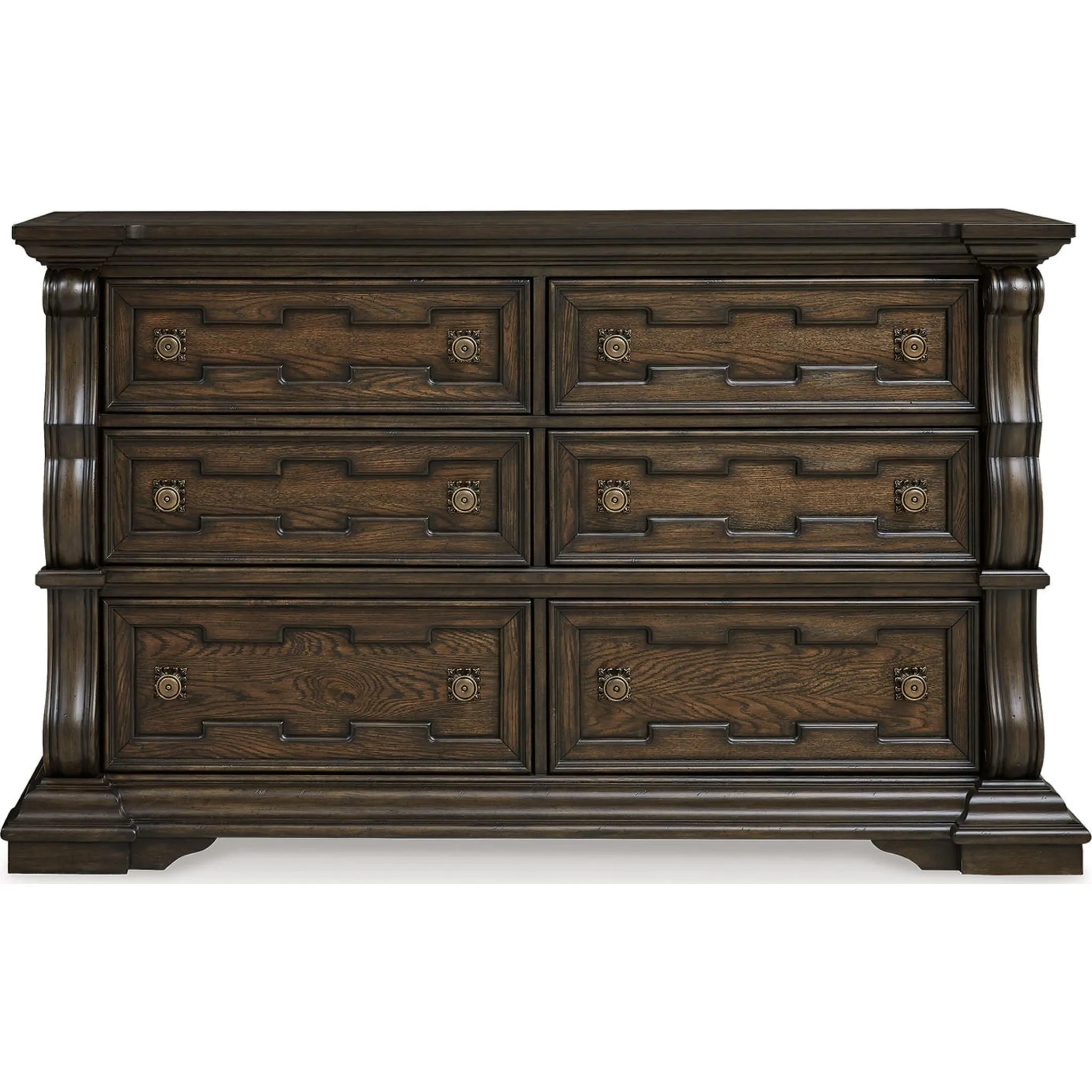 Maylee Dresser