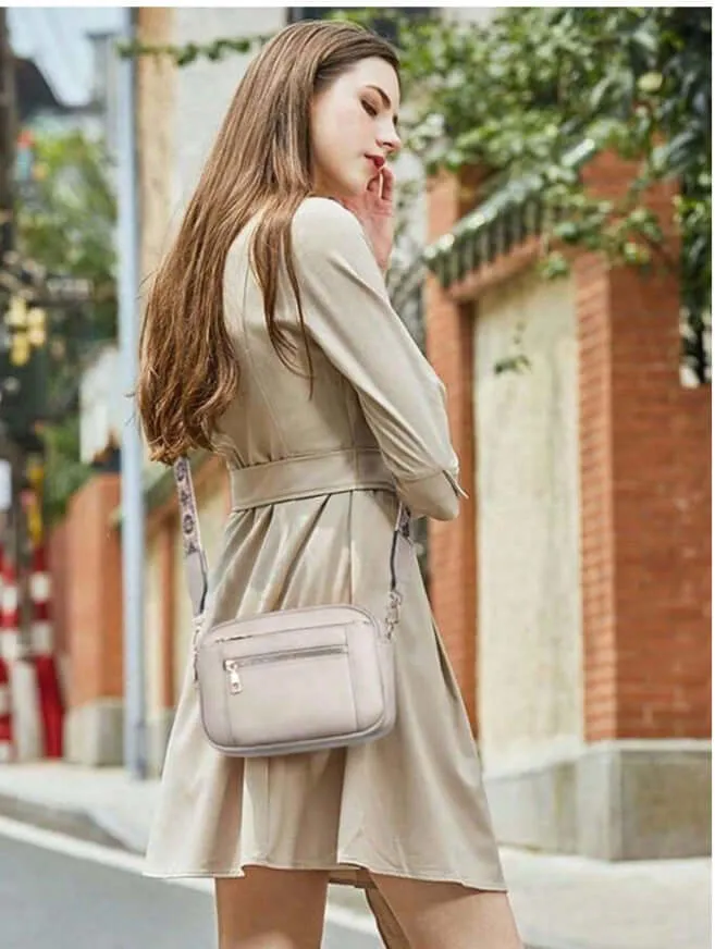 The NATASHA Crossbody Bag (beige)