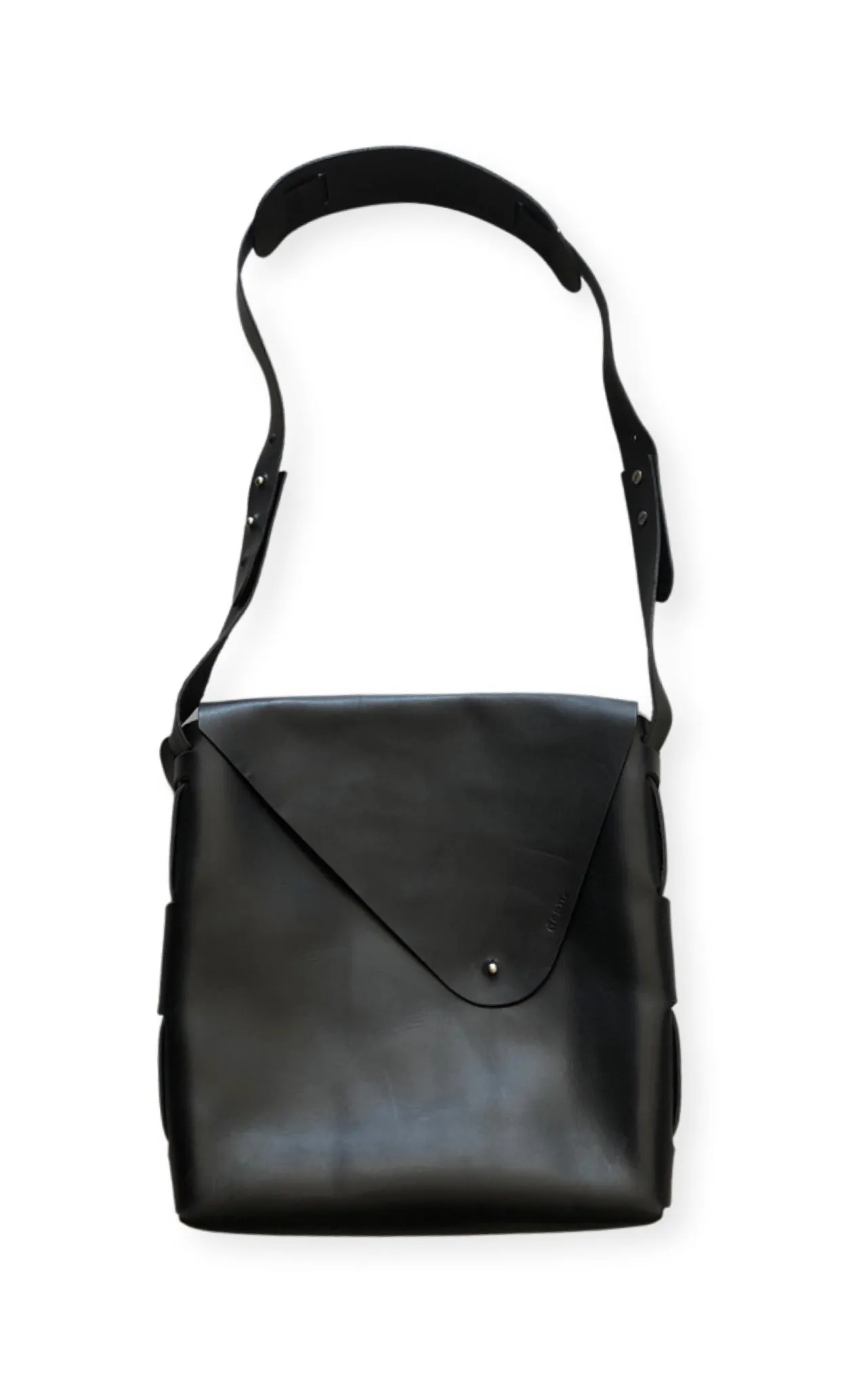 UB01 UNISEX VERTICAL MESSENGER BAG